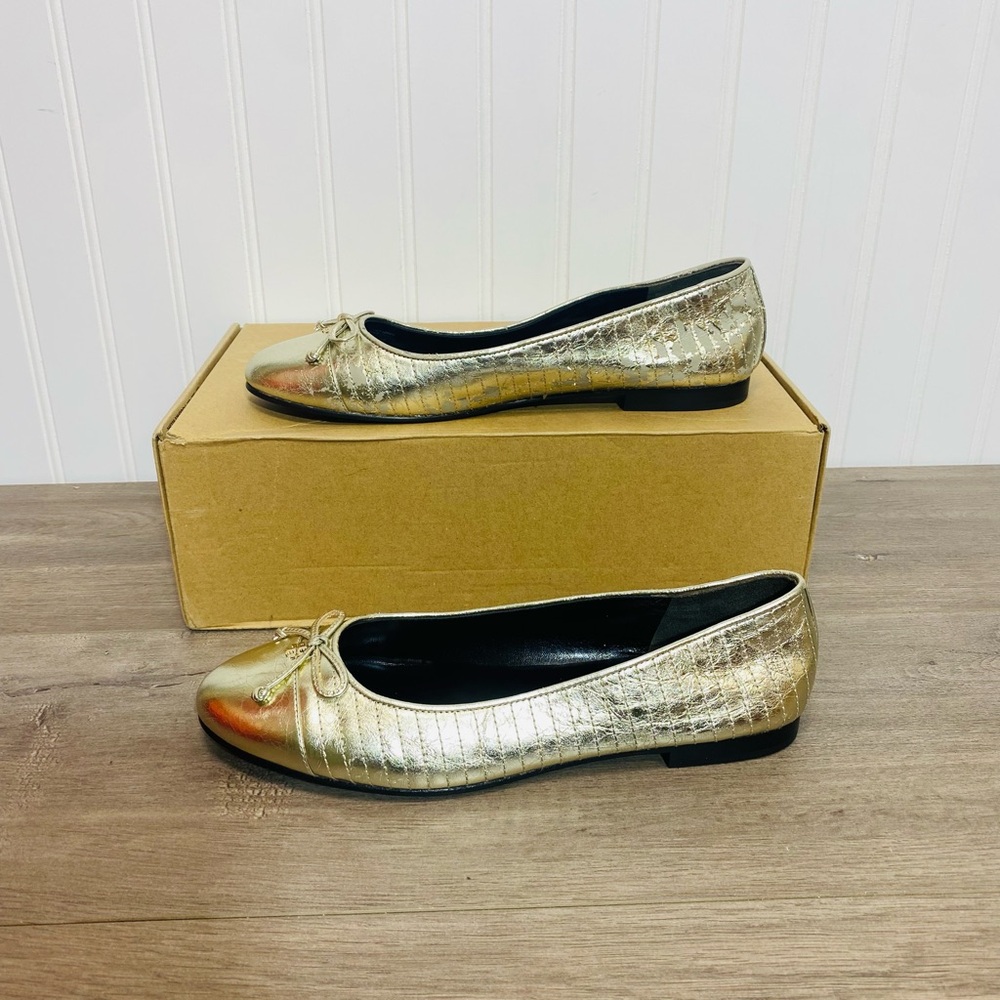 Brand new TORY BURCH CAP-TOE QUILTED BALLET FLAT size 9.5